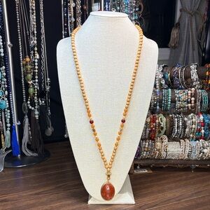 Chic Beaded Necklace with Amber Pendant